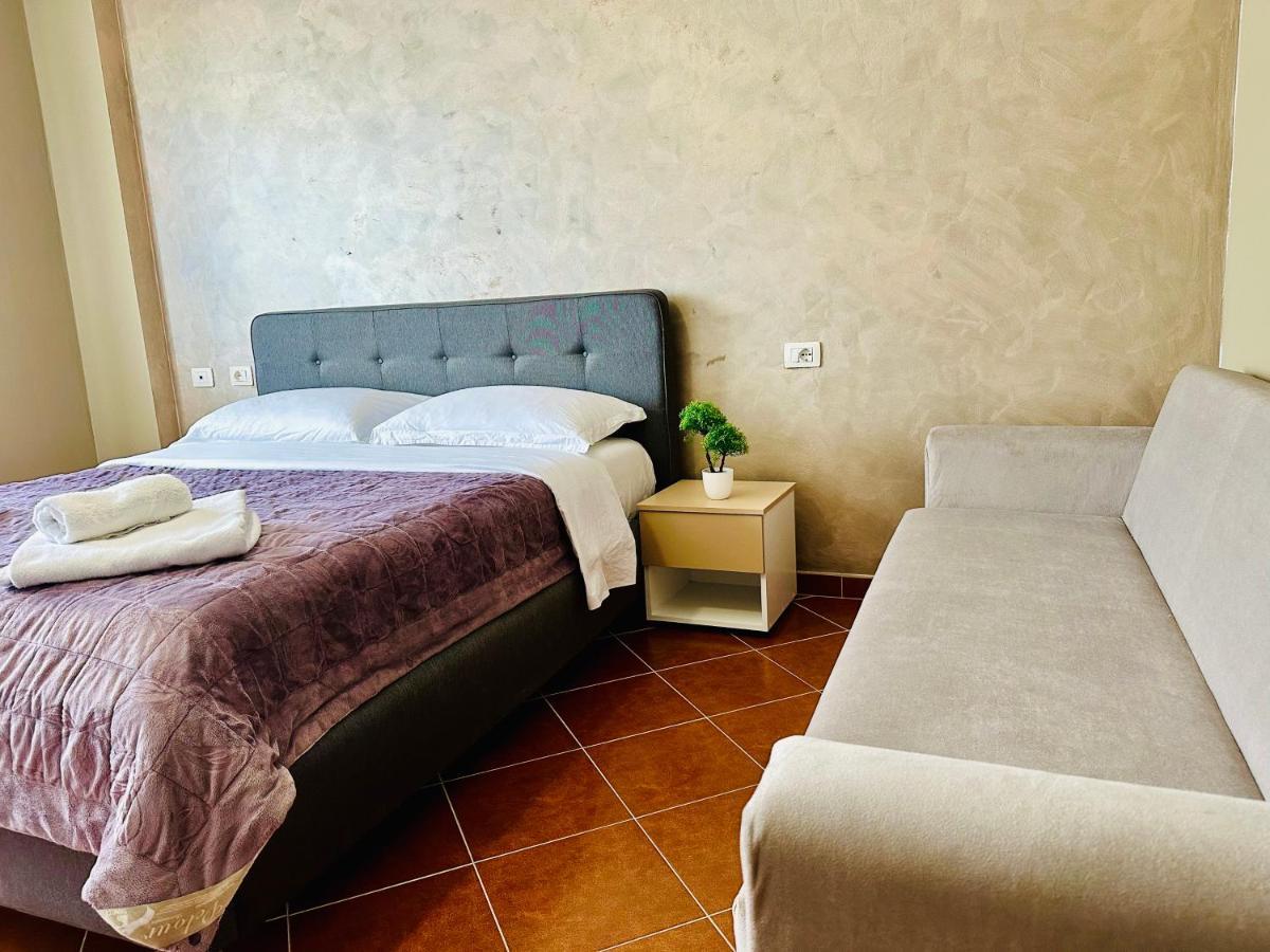 Family Suite Residence Vlorë Exterior foto